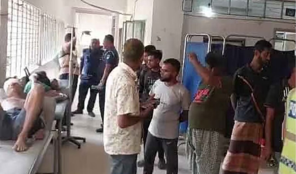 বাগেরহাটে গরুচোর সন্দেহে গণপিটুনিতে নিহত ১, আহত ৩ 4 বাগেরহাটে গরুচোর সন্দেহে গণপিটুনিতে নিহত ১ আহত ৩ 1761318443 বাগেরহাটে গরুচোর সন্দেহে গণপিটুনিতে নিহত ১, আহত ৩