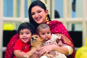 বাচ্চা নিয়ে সেঞ্চুরি করতে চান পরীমনি