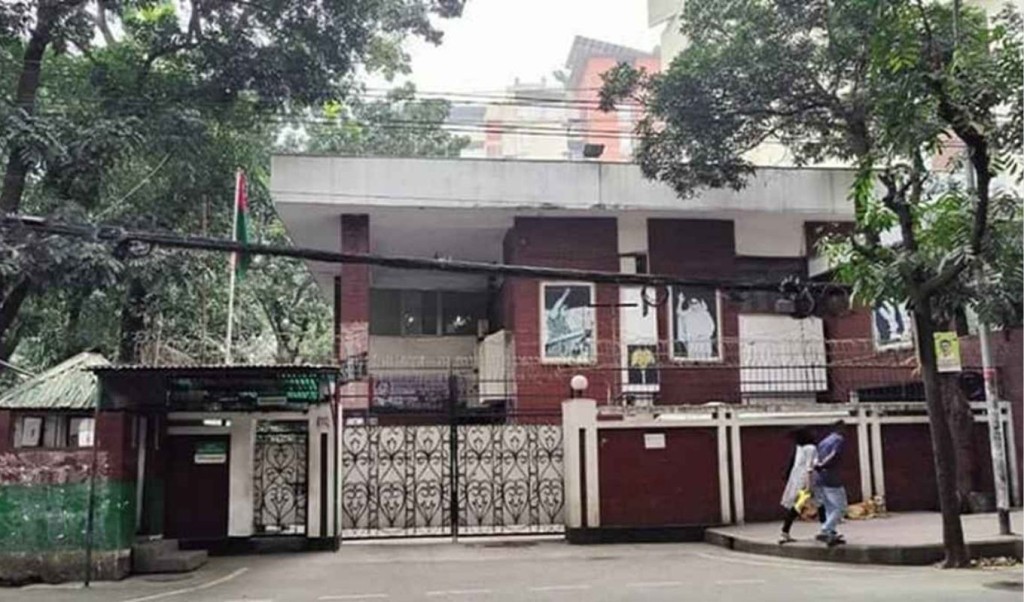 বিএনপির গুলশান কার্যালয়ে সাংবাদিকদের ওপর হামলা 3 বিএনপির গুলশান কার্যালয়ে সাংবাদিকদের ওপর হামলা 1760884860 বিএনপির গুলশান কার্যালয়ে সাংবাদিকদের ওপর হামলা