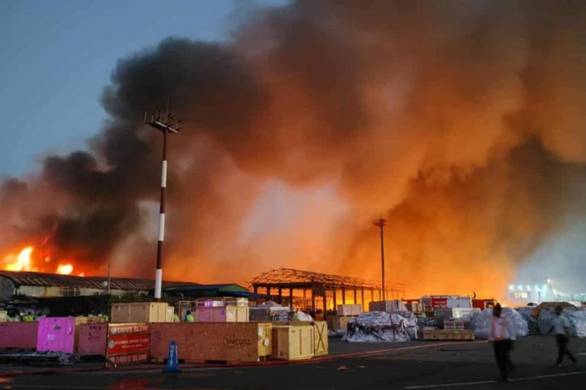 বিমানবন্দরে অগ্নিকাণ্ডে ক্ষতির পরিমাণ নিয়ে সর্বশেষ যা জানা গেলো