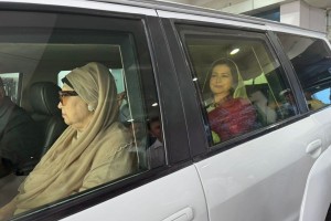 বুলেটপ্রুফ গাড়িতে চড়ে নির্বাচনী প্রচারণা করবেন খালেদা জিয়া