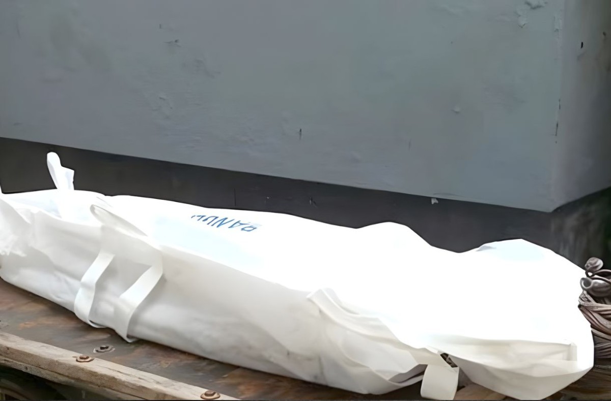 বৃদ্ধার মুখমণ্ডল থেঁতলানো মরদেহ উদ্ধার, আটক ২