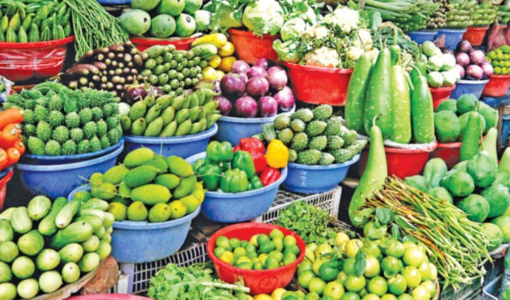 বৃষ্টির প্রভাবে সবজির দাম চড়া, কাঁচামরিচ ৪০০ 3 বৃষ্টির প্রভাবে সবজির দাম চড়া কাঁচামরিচ ৪০০ 1759488593 বৃষ্টির প্রভাবে সবজির দাম চড়া, কাঁচামরিচ ৪০০