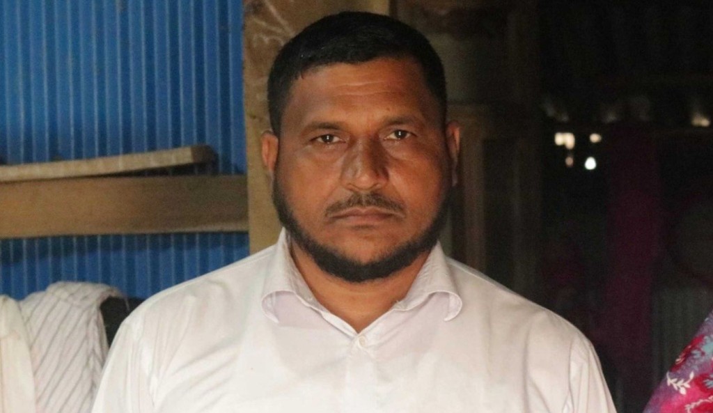 ব্যবসায়ীর ২০ লাখ টাকা লুটে নিলো ‘শয়তানের শ্বাস’ চক্র 3 ব্যবসায়ীর ২০ লাখ টাকা লুটে নিলো ‘শয়তানের শ্বাস চক্র 1760102853 ব্যবসায়ীর ২০ লাখ টাকা লুটে নিলো ‘শয়তানের শ্বাস’ চক্র