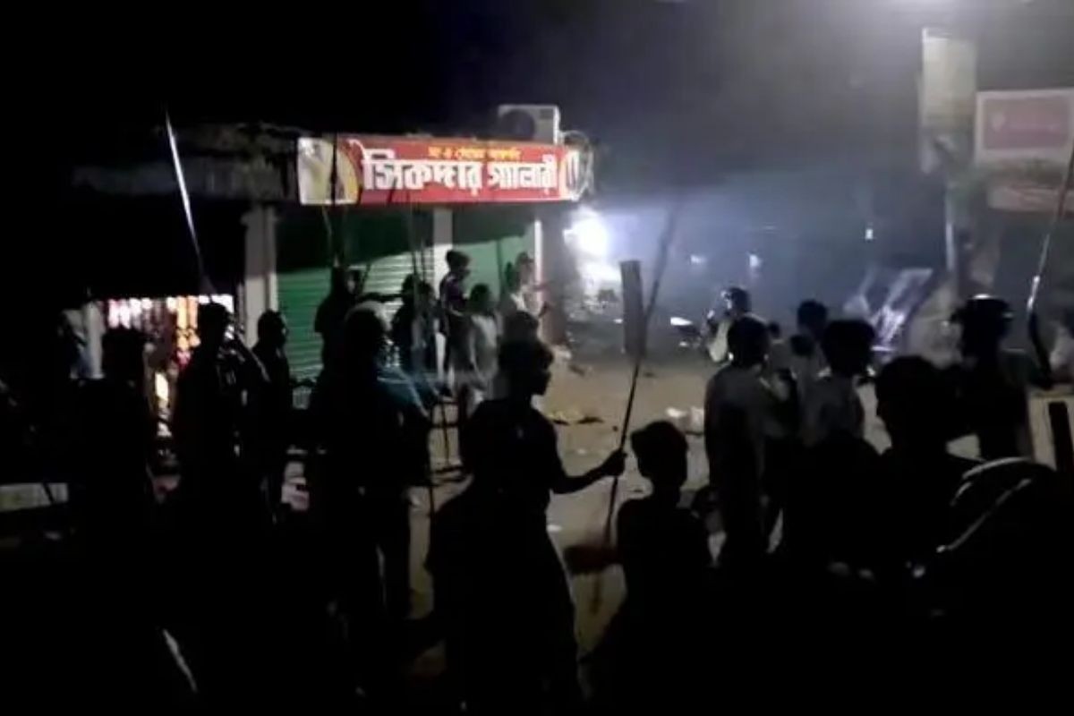 ব্রাহ্মণবাড়িয়ায় টর্চ জ্বালিয়ে সংঘর্ষে অংশ নেওয়া ১৫ জনের কারাদণ্ড