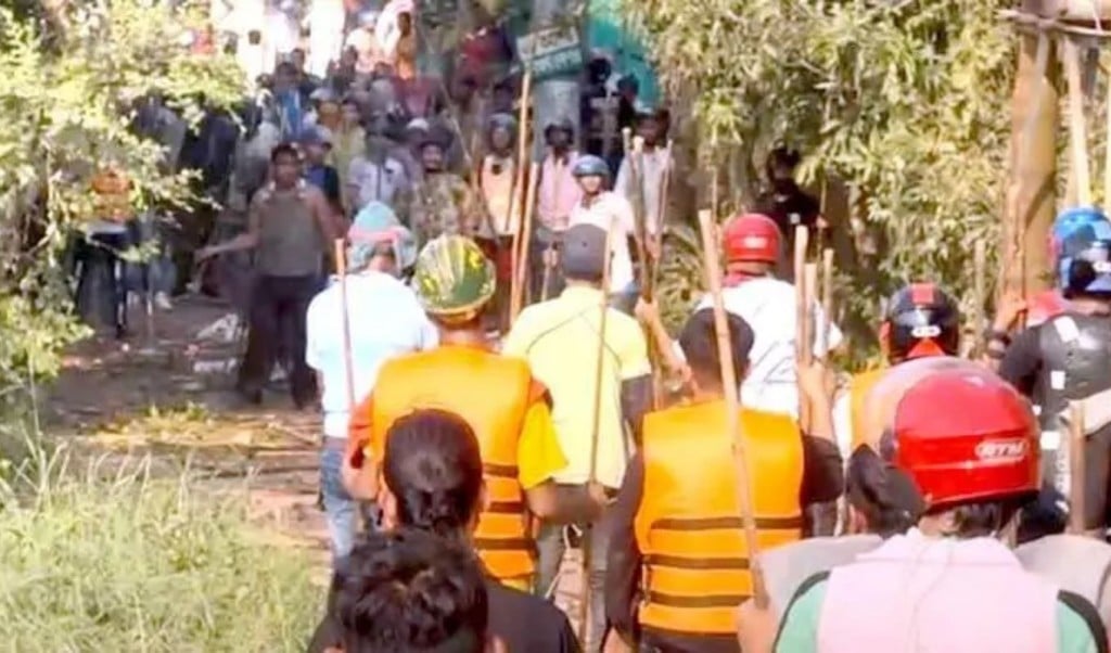 ব্রাহ্মণবাড়িয়ায় দুই পক্ষের সংঘর্ষে বৃদ্ধ নিহত, আহত ৩০ 3 ব্রাহ্মণবাড়িয়ায় দুই পক্ষের সংঘর্ষে বৃদ্ধ নিহত 1761376669 ব্রাহ্মণবাড়িয়ায় দুই পক্ষের সংঘর্ষে বৃদ্ধ নিহত, আহত ৩০