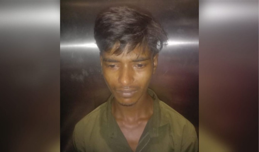 মর্গের ভেতর তরুণীর মরদেহকে ধর্ষণ, আদালতে লাশবাহকের স্বীকারোক্তি 3 মর্গের ভেতর তরুণীর মরদেহকে ধর্ষণ আদালতে লাশবাহকের স্বীকারোক্তি 1761148188 মর্গের ভেতর তরুণীর মরদেহকে ধর্ষণ, আদালতে লাশবাহকের স্বীকারোক্তি