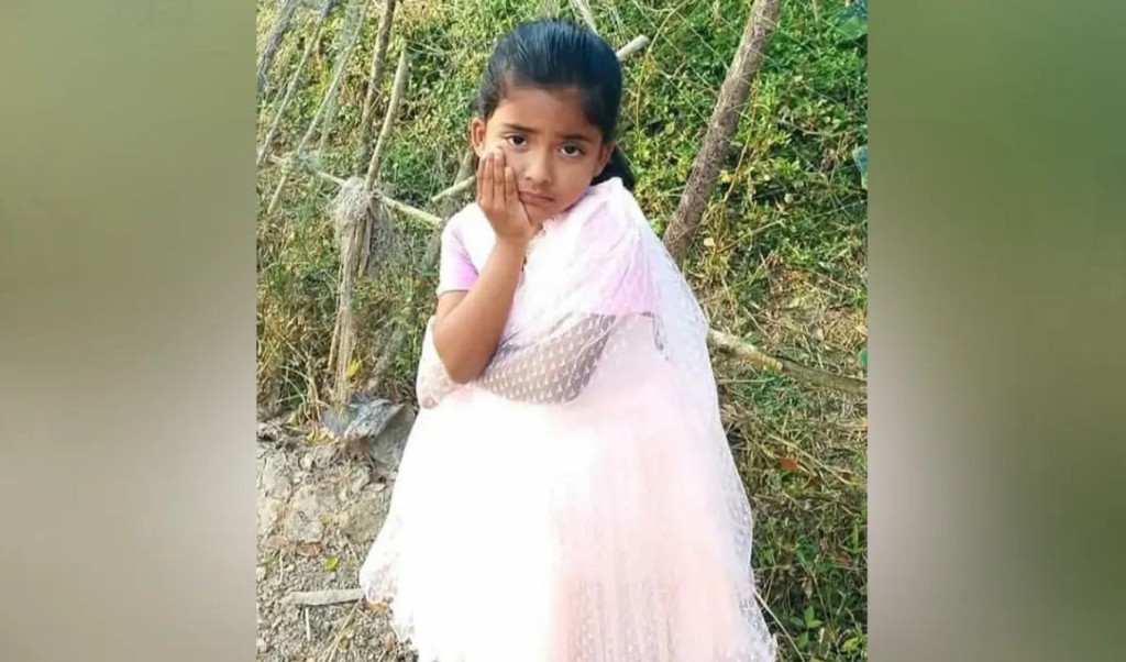 মায়ের পর এবার চাচার হাতে খুন হলেন মেয়ে 4 মাকে হত্যার ১০ বছর পর চাচার হাতে এবার খুন হলেন মেয়ে 1760508831 মায়ের পর এবার চাচার হাতে খুন হলেন মেয়ে