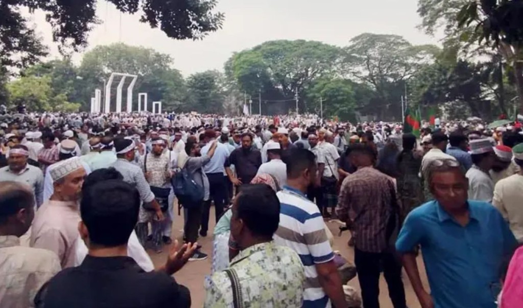 শহীদ মিনারে সারাদেশের শিক্ষকরা, কিছুক্ষণের মধ্যেই শুরু হবে ‘মার্চ টু যমুনা’ 4 মার্চ টু যমুনা 1760599765 শহীদ মিনারে সারাদেশের শিক্ষকরা, কিছুক্ষণের মধ্যেই শুরু হবে ‘মার্চ টু যমুনা’