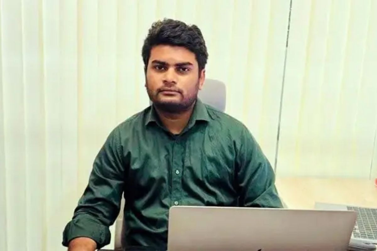 মা’সহ পরিবার মিলে অনলাইনে প্রতারণা, হাতিয়ে নিল ৩৪ কোটি টাকা
