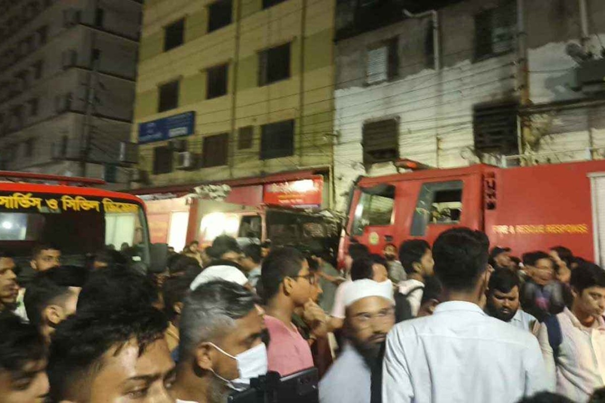 মিরপুরে কেমিক্যাল গোডাউনে আগুনে নিহতের সংখ্যা বেড়ে ১৬