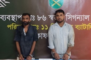 মিরপুরে বাসে আগুন দেয়ার ঘটনায় গ্রেপ্তার ২