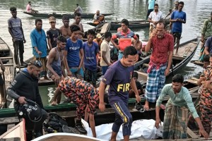মোবাইল ছিনতাই করে নদীতে ঝাঁপ দিয়ে প্রাণ গেলো টুটুলের