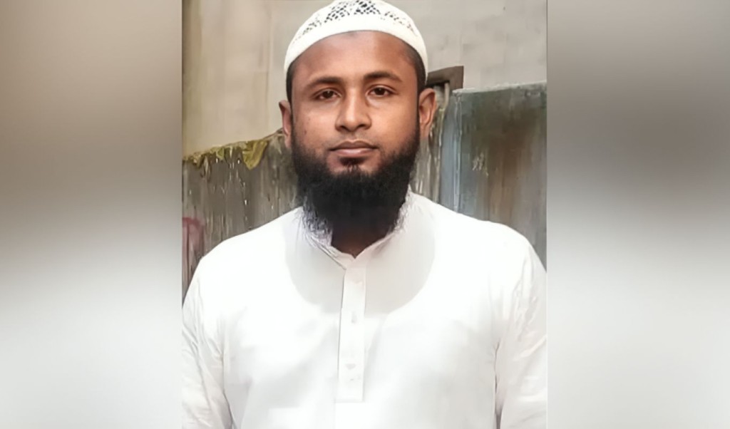 যুবককে কুপিয়ে হত্যার পর মোটরবাইক রেখেই পালালো দুর্বৃত্তরা 4 যুবককে কুপিয়ে হত্যা করে মোটরবাইক রেখেই পালালো দুর্বৃত্তরা 1761620890 যুবককে কুপিয়ে হত্যার পর মোটরবাইক রেখেই পালালো দুর্বৃত্তরা