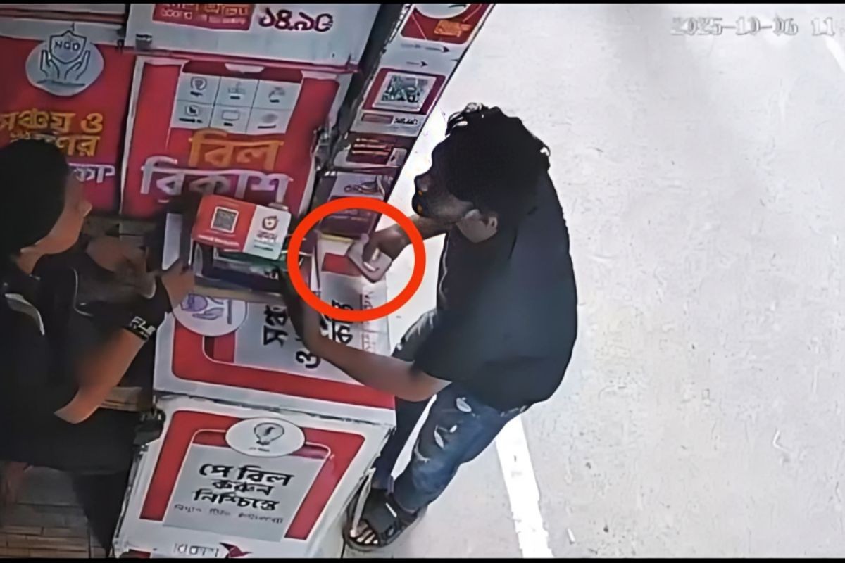 রাজধানীতে প্রকাশ্য দিবালোকে বিকাশ-নগদের দোকানে ছিনতাই