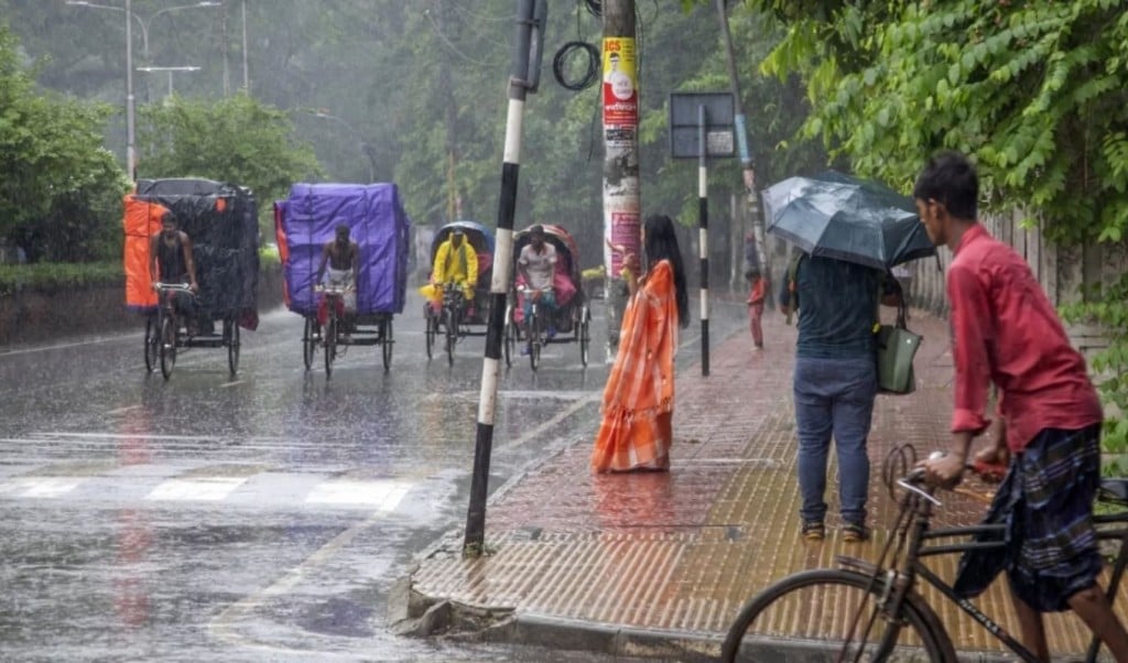 রাজধানীতে বজ্রবৃষ্টি ও তাপমাত্রা বৃদ্ধির পূর্বাভাস 3 রাজধানীতে বজ্রবৃষ্টি ও তাপমাত্রা বৃদ্ধির পূর্বাভাস 1760067343 রাজধানীতে বজ্রবৃষ্টি ও তাপমাত্রা বৃদ্ধির পূর্বাভাস
