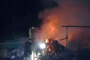 রাতে সুতার মিলে ভয়াবহ আগুন