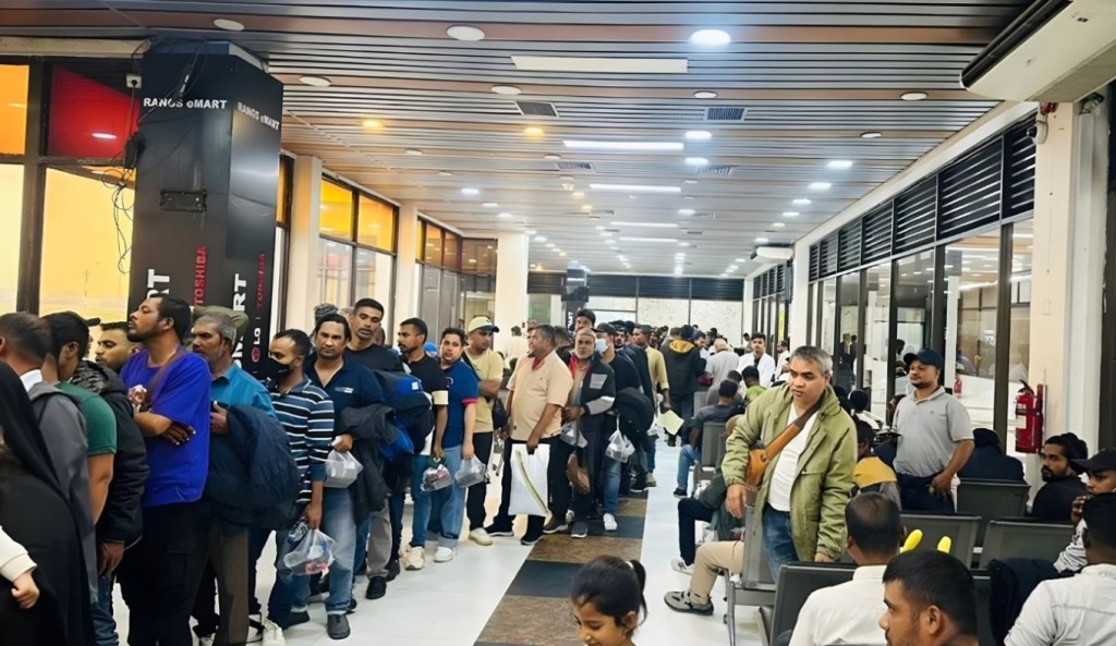 লিবিয়া থেকে দেশে ফিরেছেন আরও ৩০৯ বাংলাদেশি 4 লিবিয়া থেকে দেশে ফিরেছেন আরও ৩০৯ বাংলাদেশি 1760102274 লিবিয়া থেকে দেশে ফিরেছেন আরও ৩০৯ বাংলাদেশি