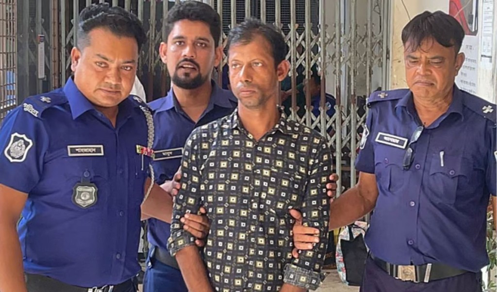 শিশু গৃহকর্মীকে ধর্ষণের মামলায় কারাগারে পুলিশ সদস্য 3 শিশু গৃহকর্মীকে ধর্ষণের মামলায় কারাগারে পুলিশ সদস্য 1761052672 শিশু গৃহকর্মীকে ধর্ষণের মামলায় কারাগারে পুলিশ সদস্য