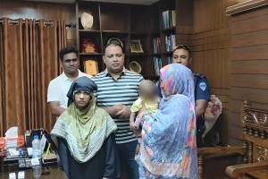 শিশুকে অপহরণ করে এক লাখ ২০ হাজার টাকায় বিক্রি, নারী গ্রেপ্তার