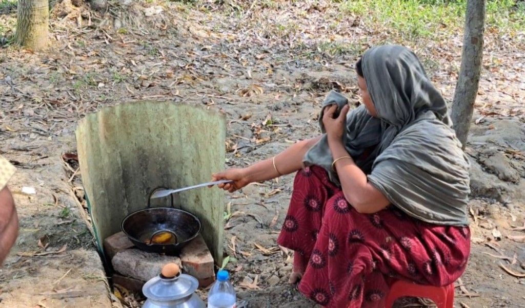 শেরপুরে পাইপ বসাতে গিয়ে গ্যাসের সন্ধান, রান্নাবান্না চালাচ্ছেন স্থানীয়রা 4 শেরপুরে পাইপ বসাতে গিয়ে গ্যাসের সন্ধান রান্নাবান্না চালাচ্ছেন স্থানীয়রা 1761293782 শেরপুরে পাইপ বসাতে গিয়ে গ্যাসের সন্ধান, রান্নাবান্না চালাচ্ছেন স্থানীয়রা
