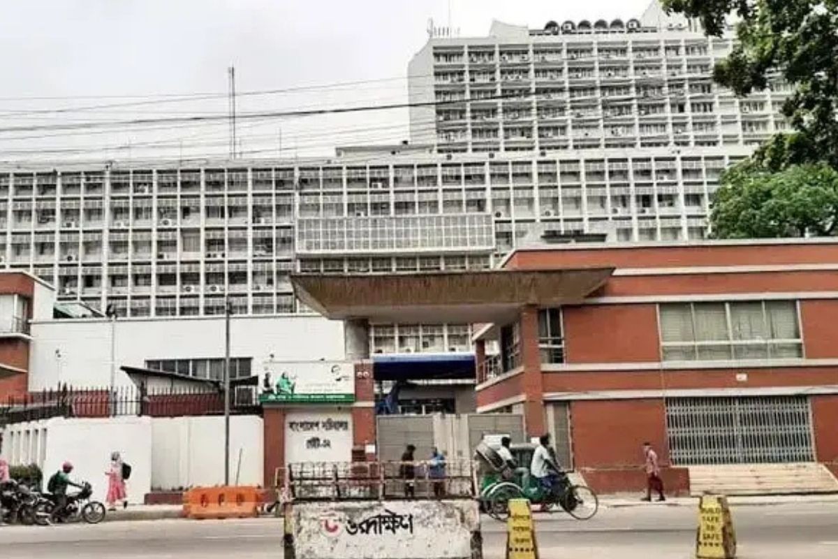 সচিবালয়ে তিন স্তরের নিরাপত্তা