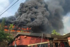 সবাইকে নিরাপদে বের করা হয়েছে: ফায়ার সার্ভিস