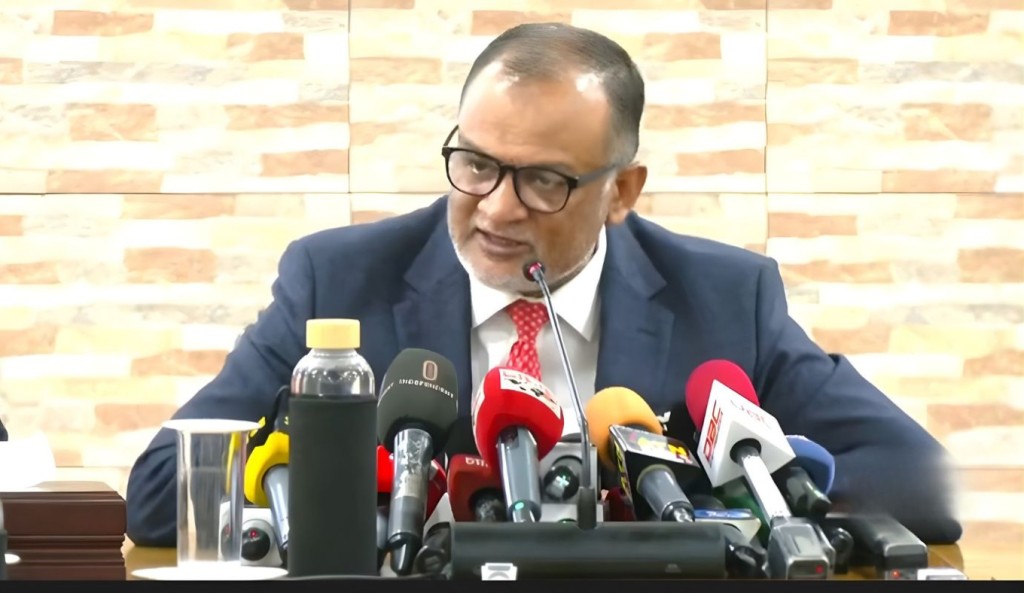 সরকার ভোজ্যতেলের দাম বাড়ায়নি: বাণিজ্য উপদেষ্টা 2 সরকার ভোজ্যতেলের দাম বাড়ায়নি বাণিজ্য উপদেষ্টা 1760426023 সরকার ভোজ্যতেলের দাম বাড়ায়নি: বাণিজ্য উপদেষ্টা