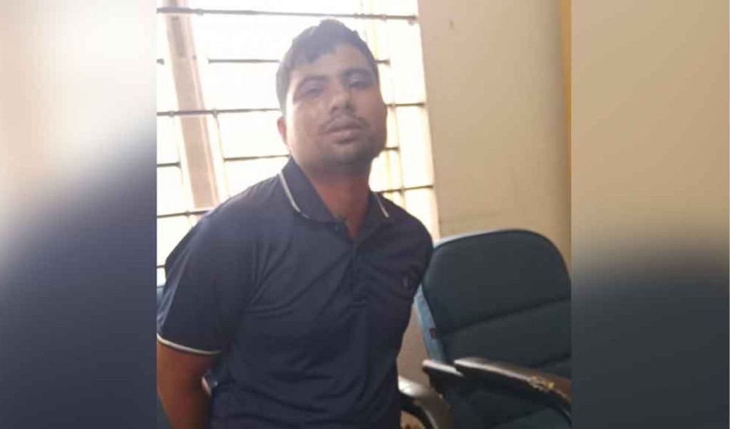 সিলেটে স্ত্রীকে কুপিয়ে হত্যা, স্বামী আটক 3 সিলেটে স্ত্রীকে কুপিয়ে হত্যা স্বামী আটক 1759576570 সিলেটে স্ত্রীকে কুপিয়ে হত্যা, স্বামী আটক