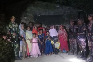 সীমান্তে পতাকা বৈঠকে ১৫ বাংলাদেশিকে হস্তান্তর বিএসএফের