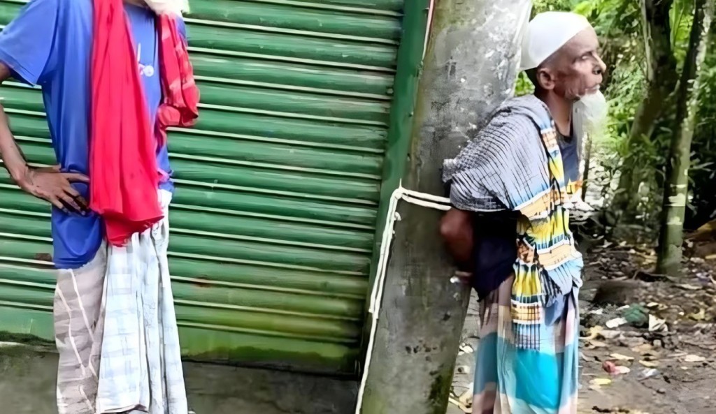 সুদের টাকা না পেয়ে বৃদ্ধকে খুঁটিতে বেঁধে নির্যাতন, আটক ১ 4 সুদের টাকা না পেয়ে বৃদ্ধকে খুঁটিতে বেঁধে নির্যাতন আটক ১ 1759813412 সুদের টাকা না পেয়ে বৃদ্ধকে খুঁটিতে বেঁধে নির্যাতন, আটক ১