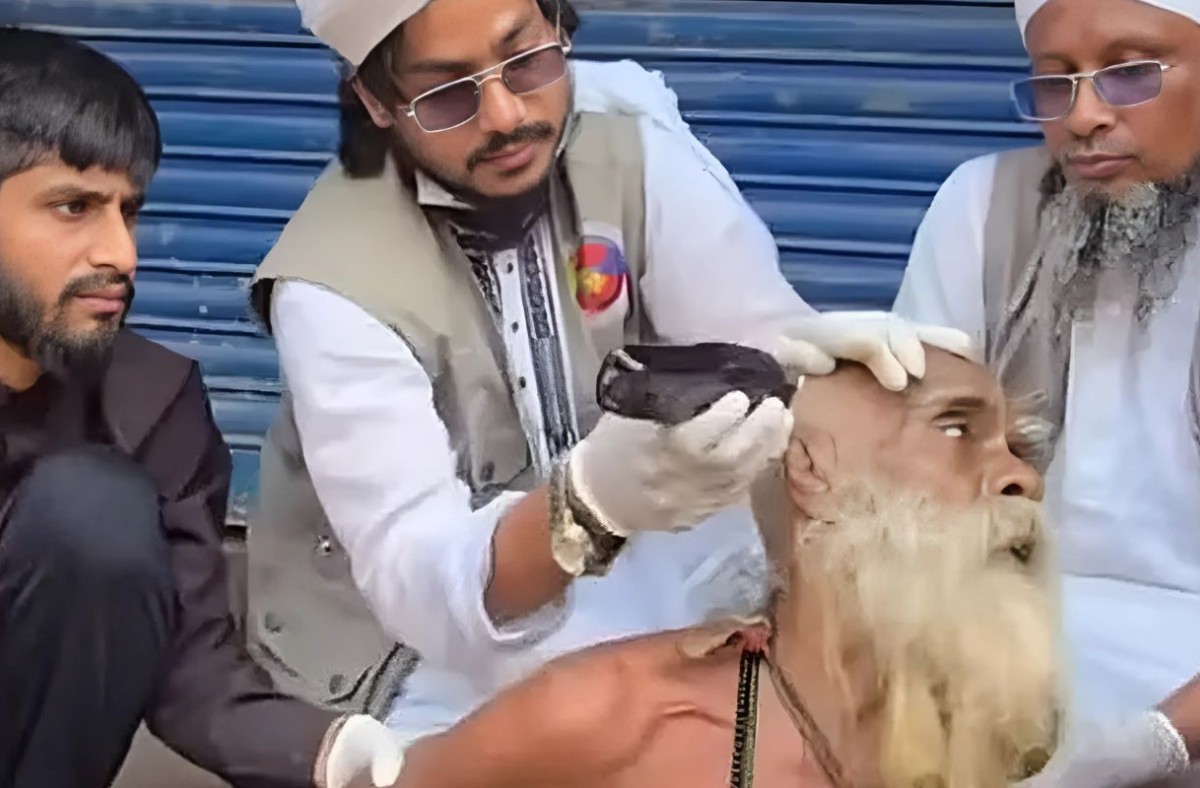 সেই বৃদ্ধের চুল কাটার ঘটনায় গ্রেপ্তার ১