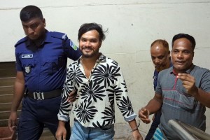 সেই বৃদ্ধের চুল কেটে দেওয়ার ঘটনায় আরও একজন গ্রেপ্তার