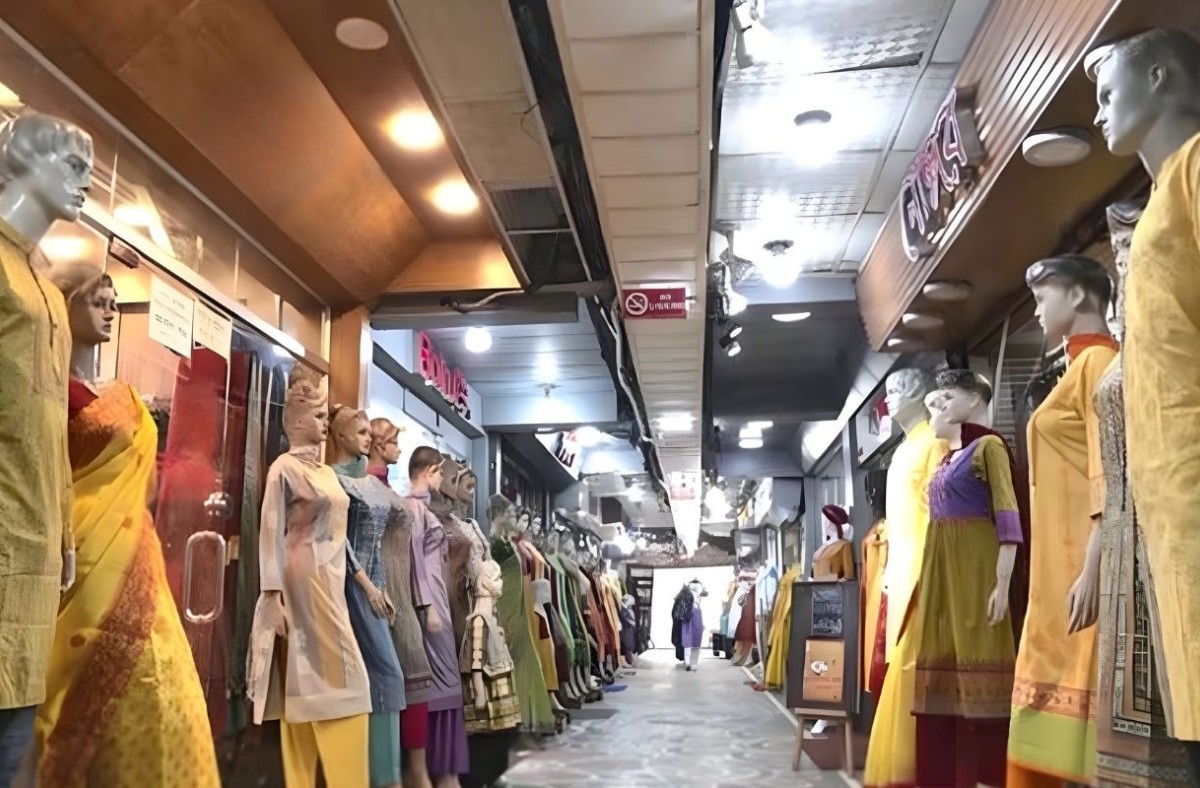 সোমবার ঢাকার যেসব মার্কেট বন্ধ