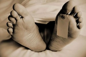 স্ত্রীকে জবাই করে হত্যা করলো স্বামী