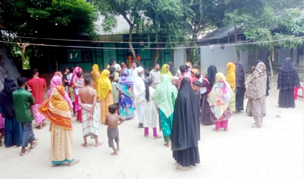 সৎমাকে কুপিয়ে হত্যার অভিযোগ যুবকের বিরুদ্ধে 3 সৎমাকে কুপিয়ে হত্যার অভিযোগ যুবকের বিরুদ্ধে 1761827241 সৎমাকে কুপিয়ে হত্যার অভিযোগ যুবকের বিরুদ্ধে