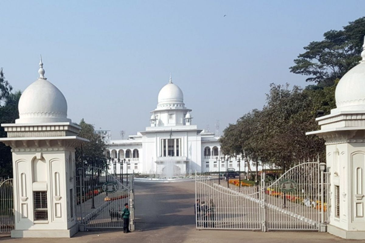 হাইকোর্টের তিন বিচারপতিকে শোকজ করেননি প্রধান বিচারপতি: সুপ্রিম কোর্ট