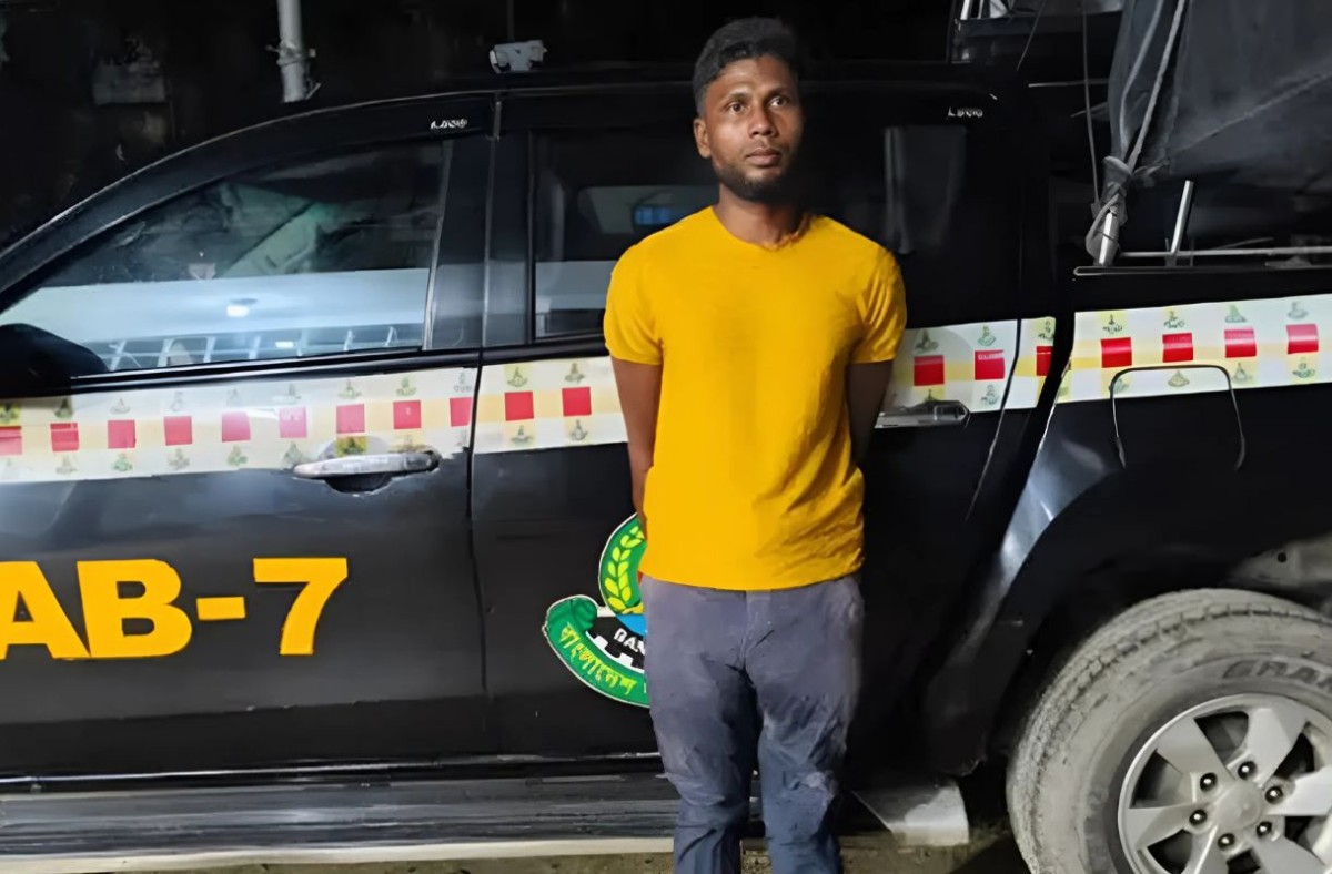 হাজত থেকে পালানো আসামি ফেনীতে গ্রেপ্তার
