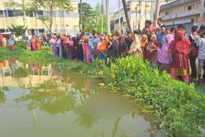 হাসপাতালের পুকুরে ভাসছিল বোরকা পরা নারীর লাশ