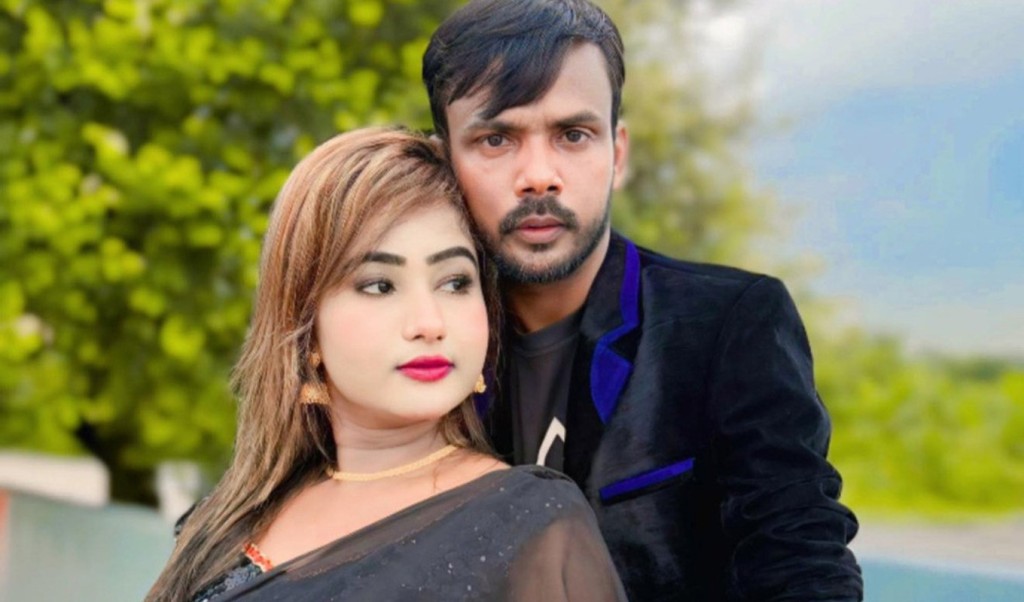 হিরো আলম ইস্যুতে নিজের অবস্থান জানালেন রিয়া মনি 2 হিরো আলম ইস্যুতে অবশেষে মুখ খুললেন স্ত্রী রিয়া মনি 1760353765 হিরো আলম ইস্যুতে নিজের অবস্থান জানালেন রিয়া মনি