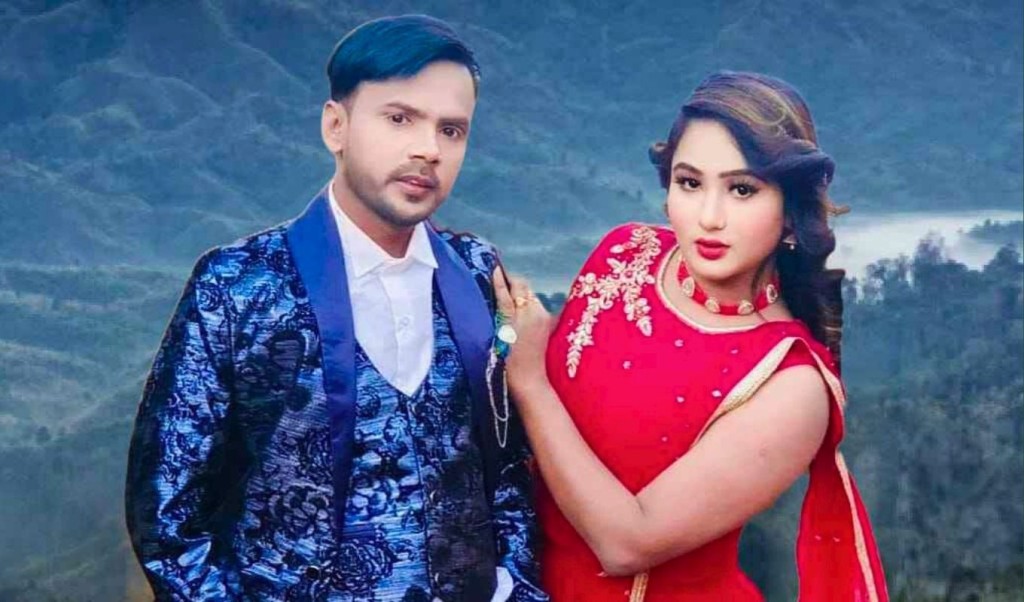 হিরো আলমের ওপর হামলার নেপথ্যে স্ত্রী রিয়া মনি! 3 হিরো আলমের ওপর হামলার নেপথ্যে স্ত্রী রিয়া মনি 1760284137 হিরো আলমের ওপর হামলার নেপথ্যে স্ত্রী রিয়া মনি!