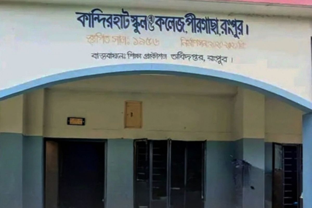 ১২ শিক্ষকের এক শিক্ষার্থী, তবু ফেল