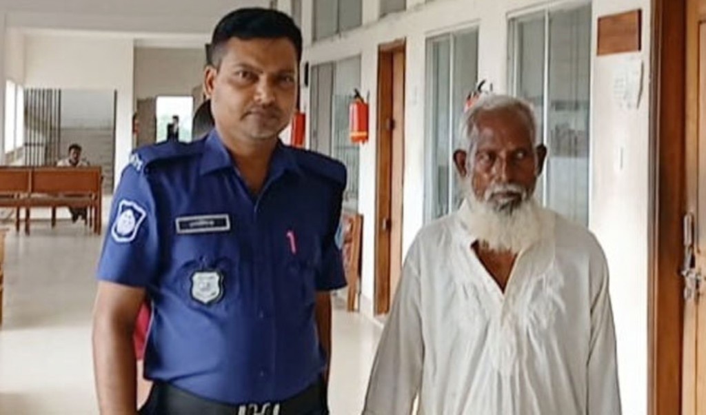 ৪ বছরের শিশুকে ধর্ষণচেষ্টা, বৃদ্ধের ৫ বছরের কারাদণ্ড 4 ৪ বছরের শিশুকে ধর্ষণচেষ্টা বৃদ্ধের ৫ বছরের কারাদণ্ড 1759752902 ৪ বছরের শিশুকে ধর্ষণচেষ্টা, বৃদ্ধের ৫ বছরের কারাদণ্ড