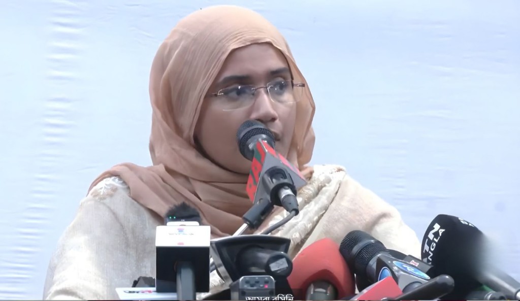 ‘অন্তর্বর্তী সরকারের প্রত্যেক উপদেষ্টা নিজের আখের গোছানোর কাজ করে রেখেছেন' 4 ‘অন্তর্বর্তী সরকারও আজ দেশের মানুষের বিরুদ্ধে দাঁড়িয়েছে 1760321807 ‘অন্তর্বর্তী সরকারের প্রত্যেক উপদেষ্টা নিজের আখের গোছানোর কাজ করে রেখেছেন'
