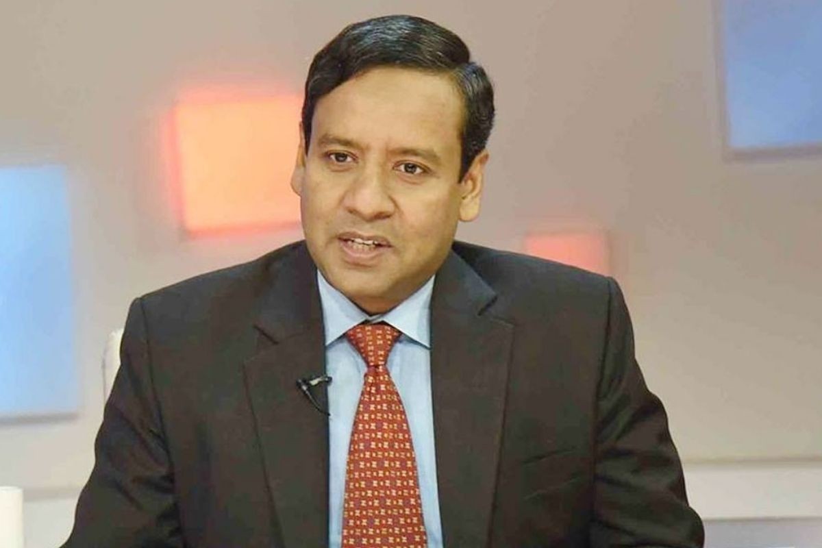 ‘ড. ইউনূসের থামা প্রয়োজন’