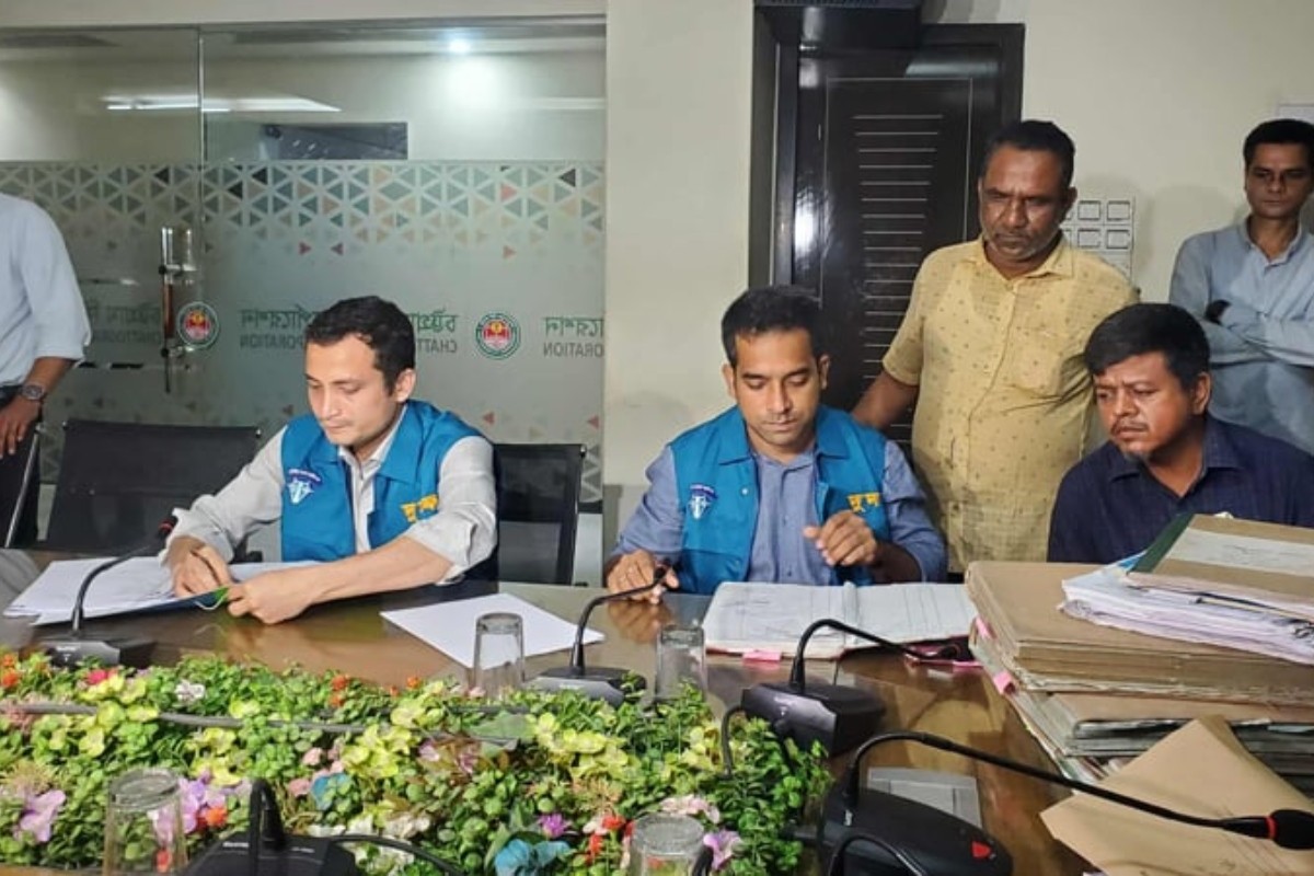 ‘২’ মুছে ৫২ কোটি টাকার কর হয়ে যায় ১২ কোটি