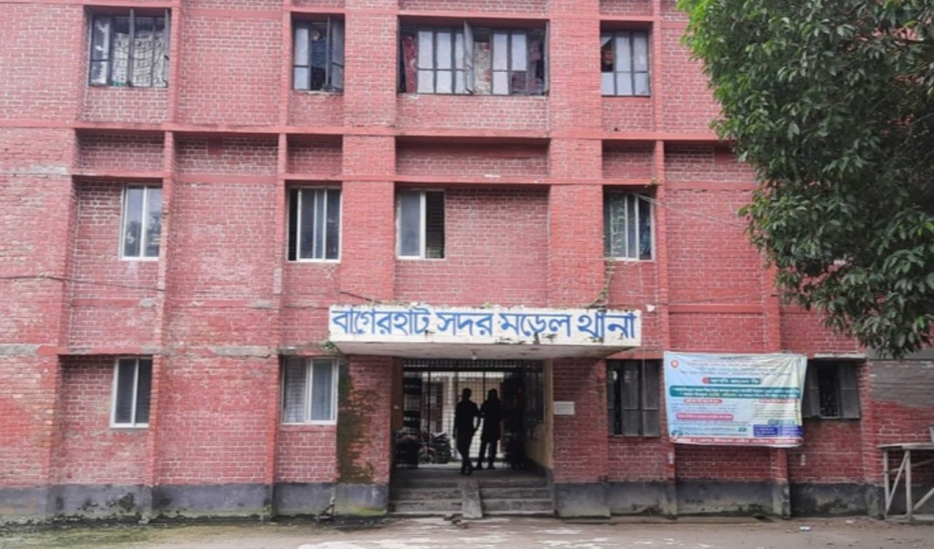 বাগেরহাটে সাংবাদিক হত্যার দুই দিন পর মামলা 4 ‘‘‘বাগেরহাটে সাংবাদিক হত্যার দুই দিন পর মামলা 1759741291 বাগেরহাটে সাংবাদিক হত্যার দুই দিন পর মামলা