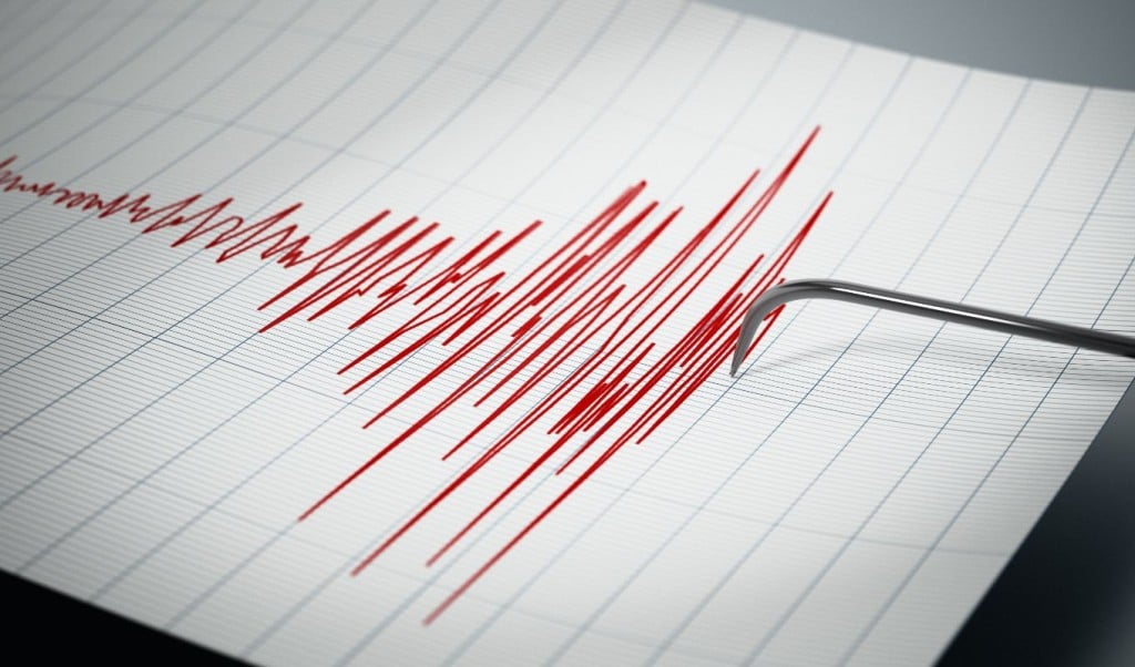 6.6 Magnitude Earthquake Hits Indonesias Sumatra Coast No Tsunami Warning 1764229876 ইন্দোনেশিয়ার সুমাত্রা উপকূলে ৬.৬ মাত্রার ভূমিকম্প অনুভূত