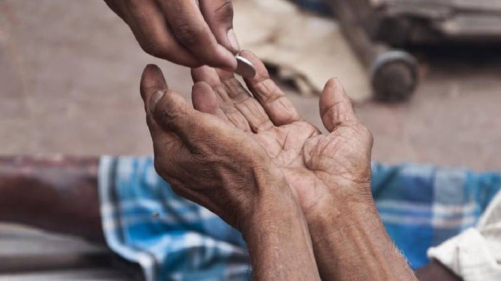 A Burden on the Economy 1763911474 অর্থনীতির উপর বোঝা: পাকিস্তানে ভিক্ষাবৃত্তির বৃদ্ধি ও তা নিয়ে উদ্বেগ