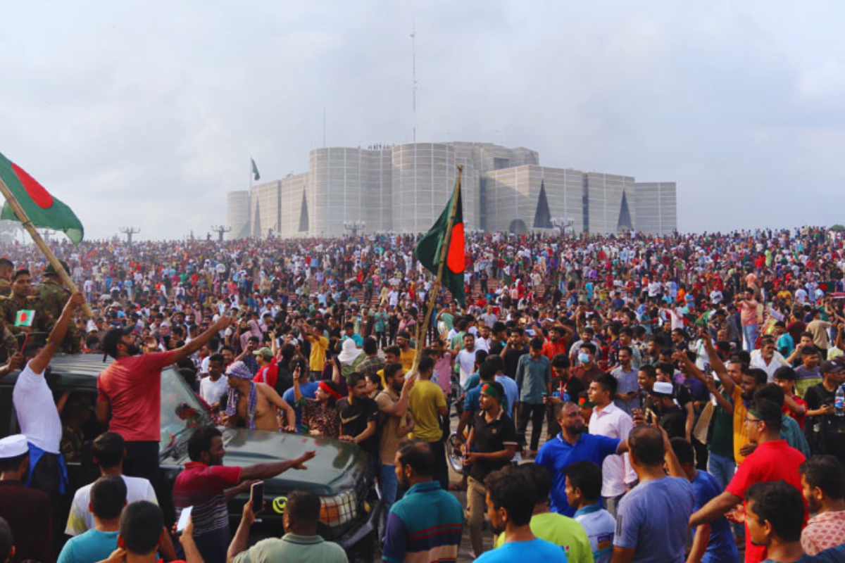 কমিশনের মেয়াদ শেষ, জুলাই সনদে সই করেনি এনসিপিসহ ৫ দল